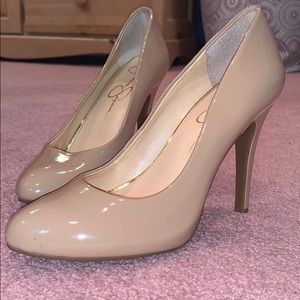 Jessica Simpson Nude Closed Toe Heels